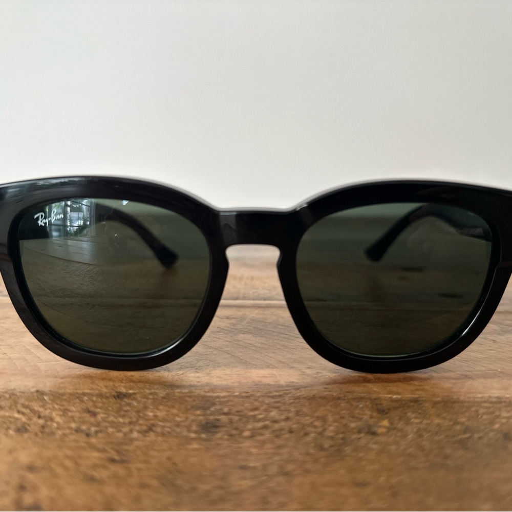 Ray-Ban Black Sunglasses